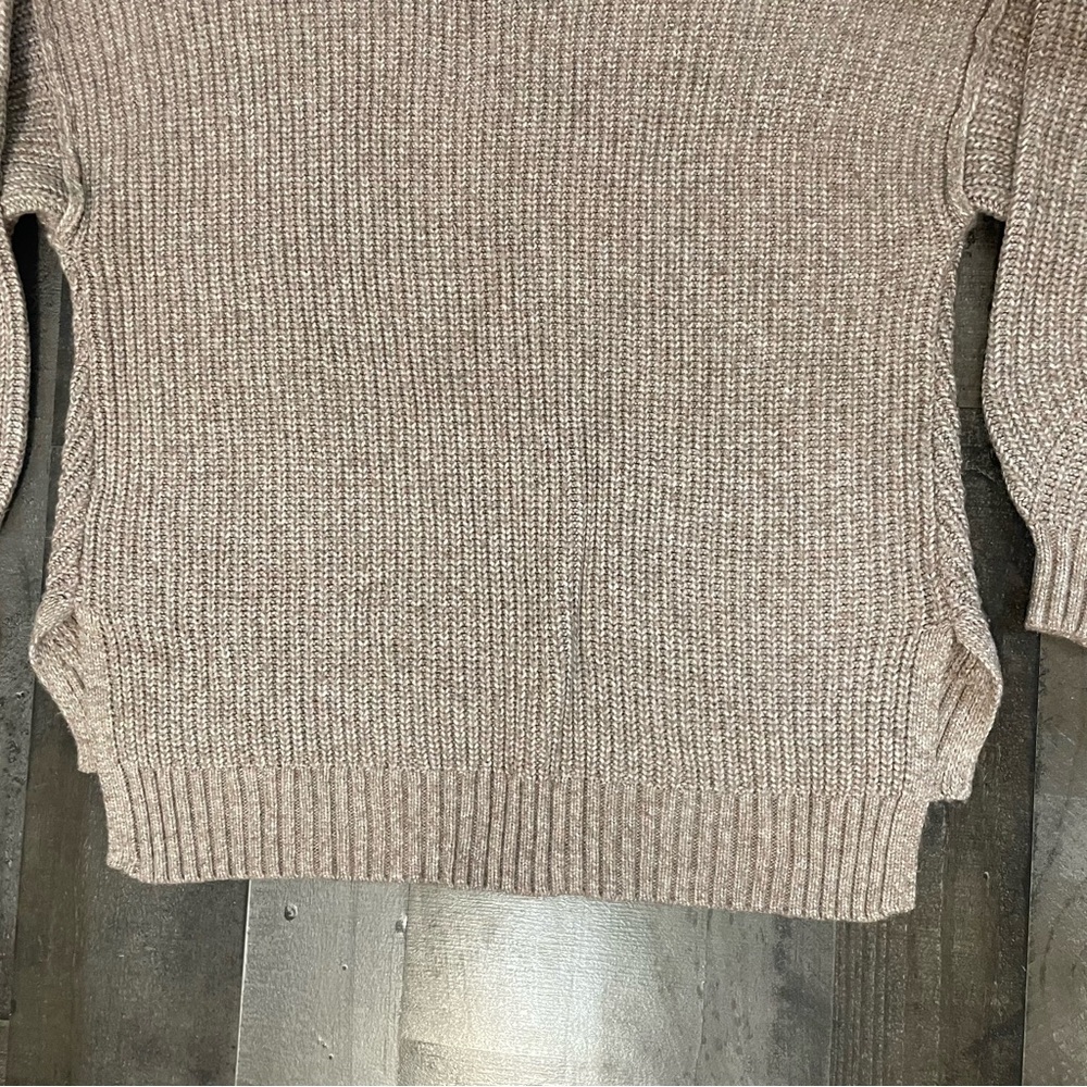 American Eagle Outfitters Crew Neck Sweater Oversized Knit Women’s XS Tan Cream - Picture 11 of 14